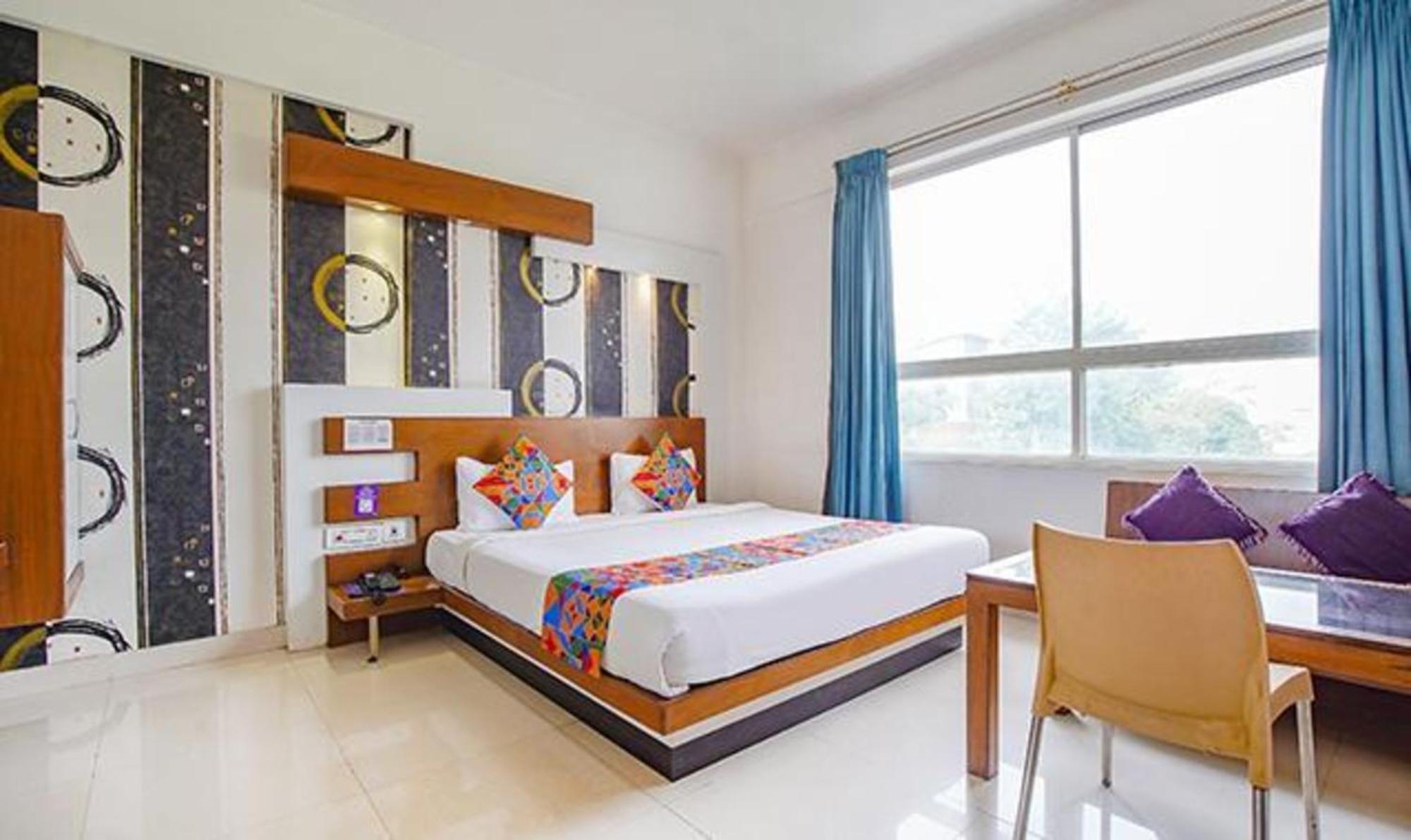 Fabhotel Emirates Suites - Sarjapur Road Bengalúr Exteriér fotografie