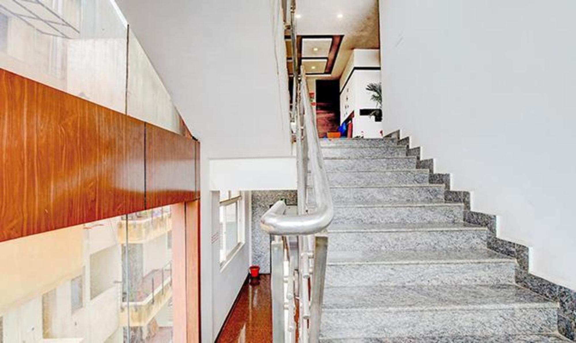 Fabhotel Emirates Suites - Sarjapur Road Bengalúr Exteriér fotografie